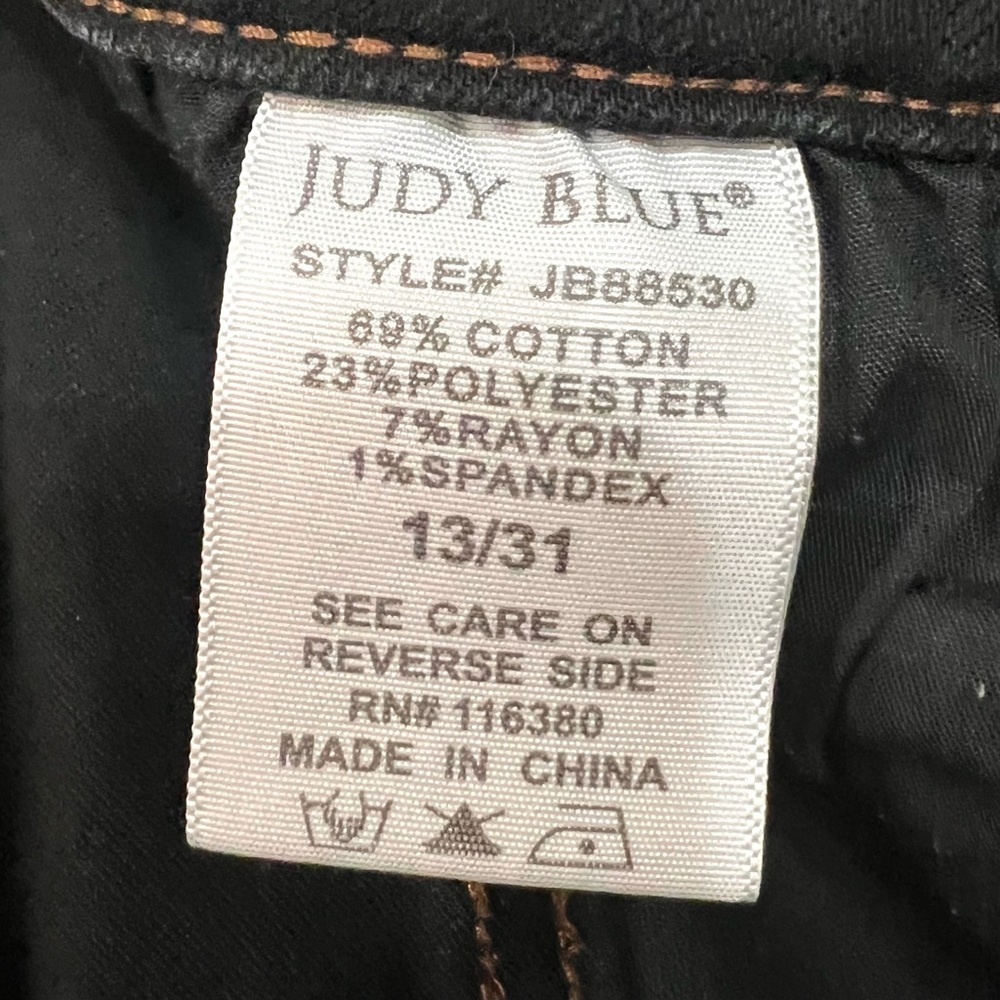 Judy Blue Black Distressed Cropped Straight Leg Stretch Denim Women’s 31 - Picture 12 of 15